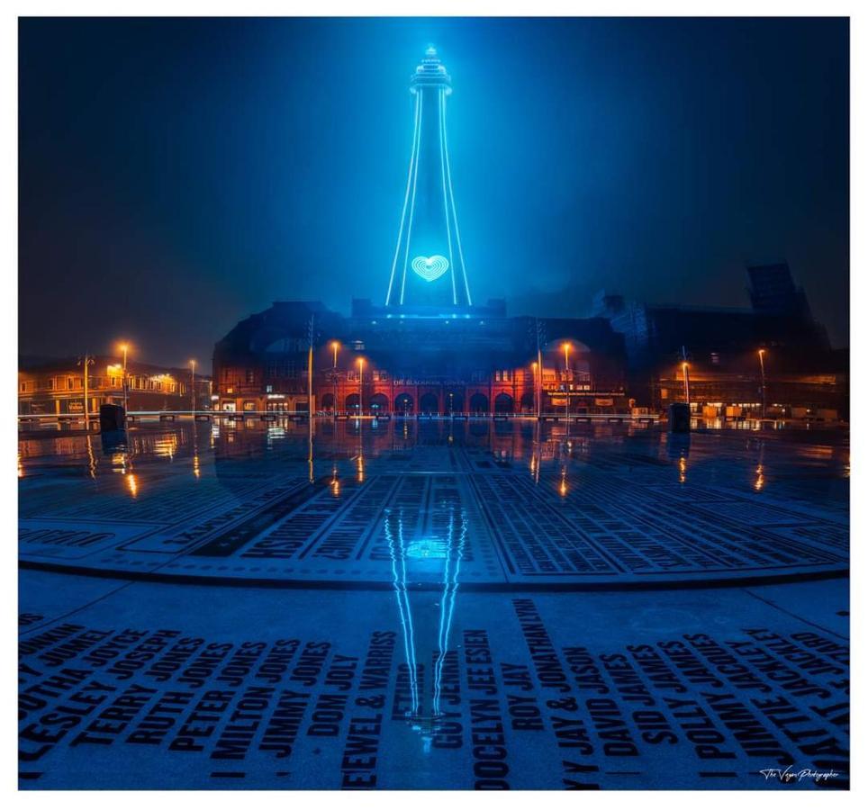 The Rhyl Bed and Breakfast Blackpool Esterno foto