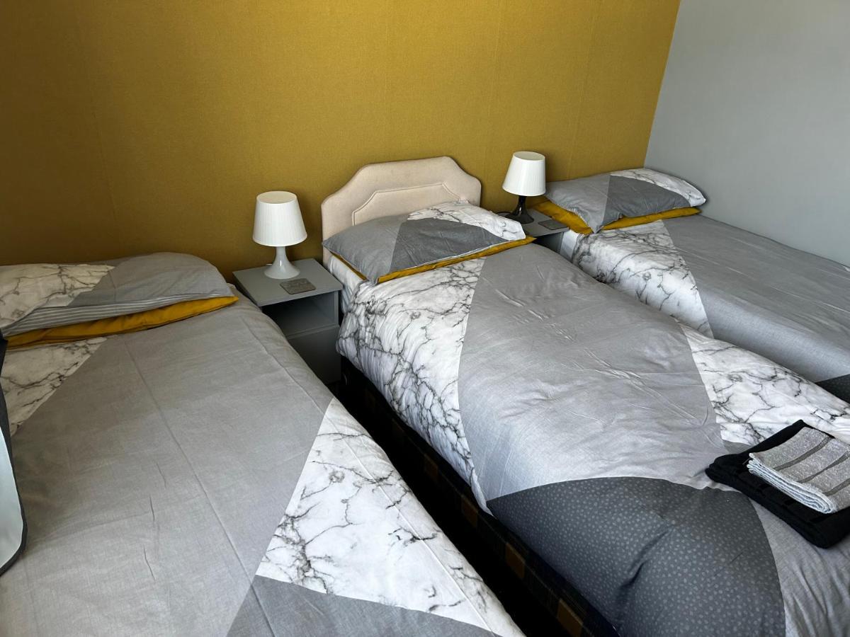 The Rhyl Bed and Breakfast Blackpool Esterno foto
